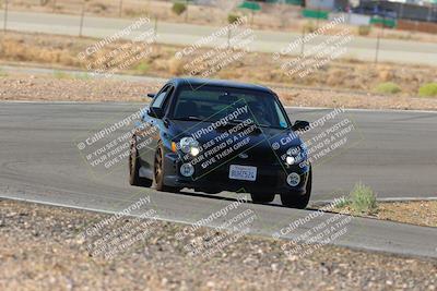 media/Oct-01-2022-Team Topak Racing (Sat) [[f860fb51be]]/2-Inter Low 2/session 1 turn 3/